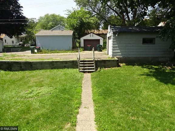 3rd image of 4050 Jefferson St NE