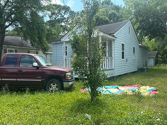 2nd image of 2319 14th St