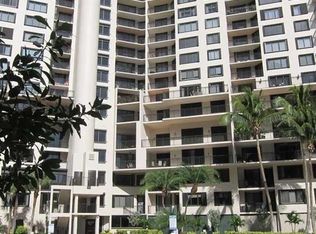 540 Brickell Key Dr APT 300, Miami, FL 33131