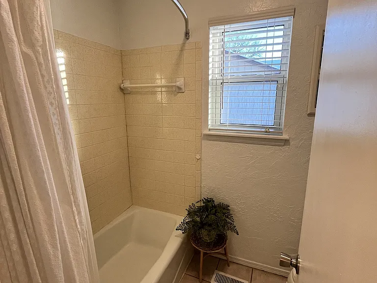 1507 Westwood Rd — Photo 12