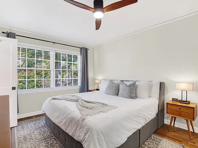 6 W 51st St #3 — Photo 9