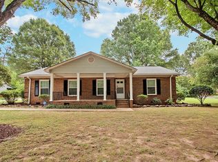 2008 Burgandy Dr, Charlotte, NC 28262