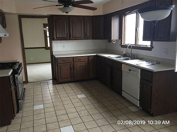 4th image of 806 E Grandview Blvd