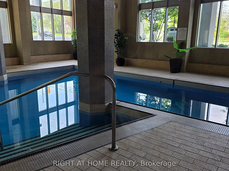 2121 Lake Shore Blvd W #906 — Photo 12