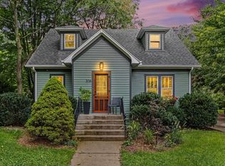 308 S Barker St, New Buffalo, MI 49117