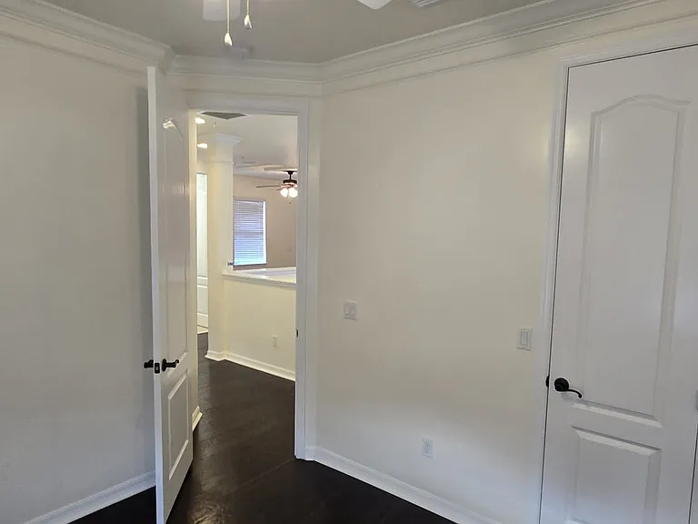 1523 Hanks Ave — Photo 48