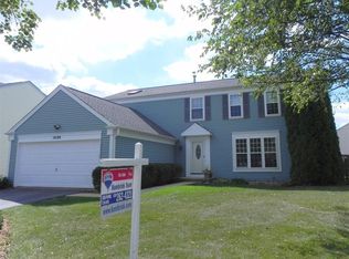1699 Saint Andrews Cir, Elgin, IL 60123