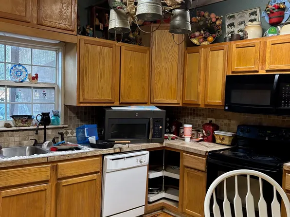 10748 W High Way #84, Rusk, TX 75785