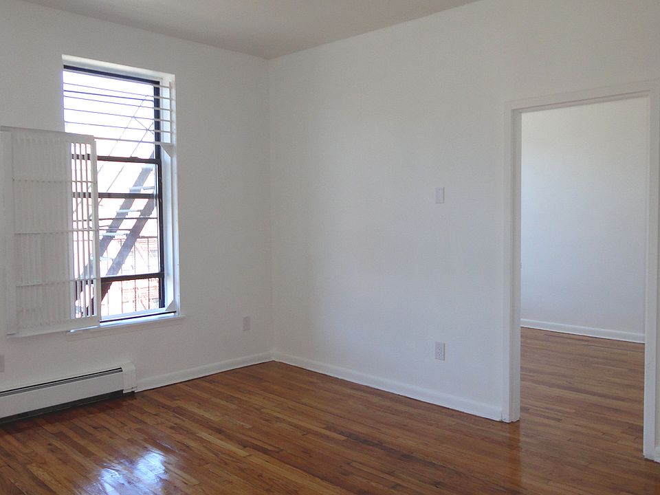 1st image of 2027 3rd Ave APT 4A