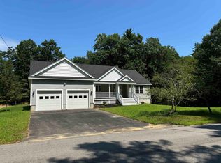 11 Blaisdell Ct, Raymond, NH 03077