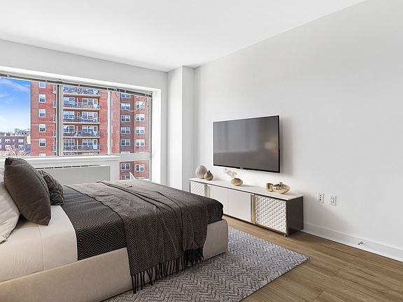 4th image of 153-30 89th Ave #1009