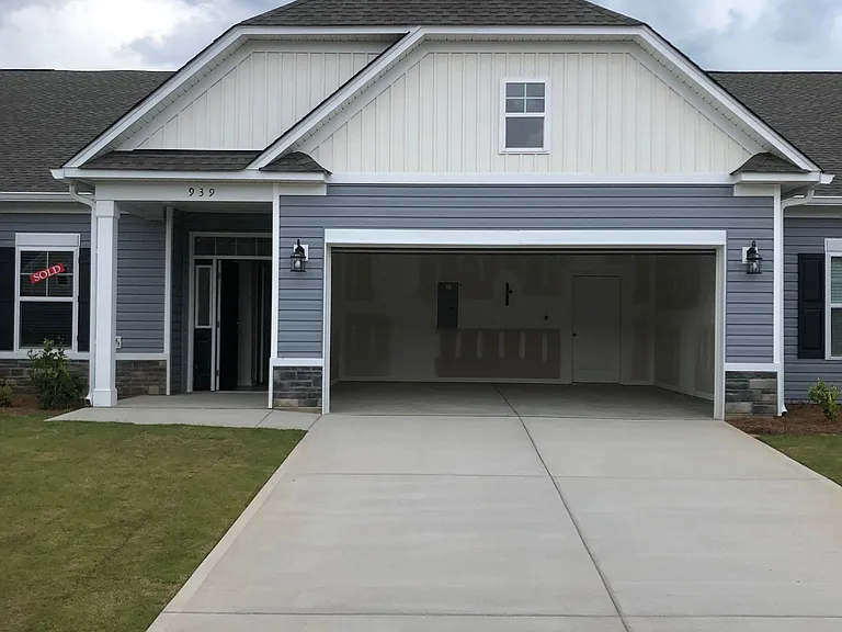 2 Car Garage