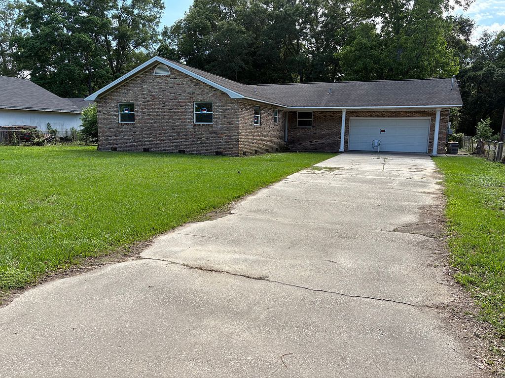 3409 N South St - Property Image