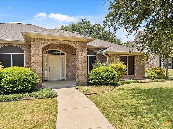 2nd image of 5612 Legacy Oaks Dr