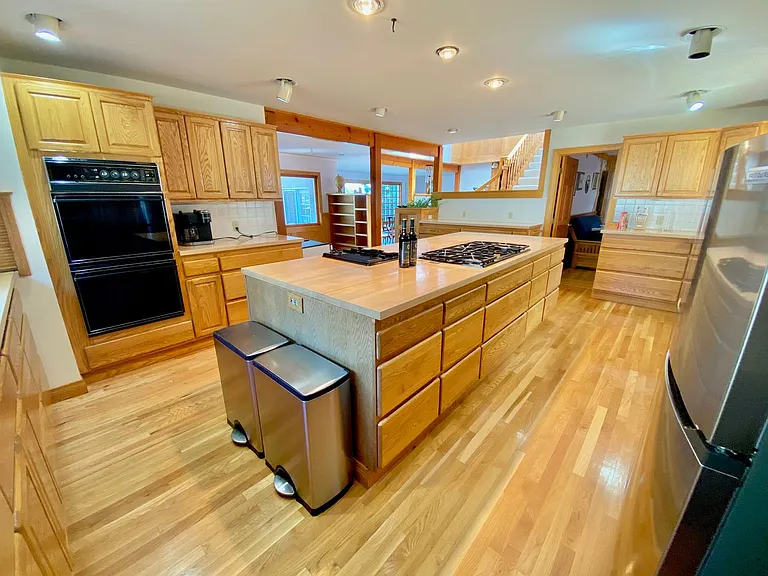 2461 Turn Point Rd — Photo 14