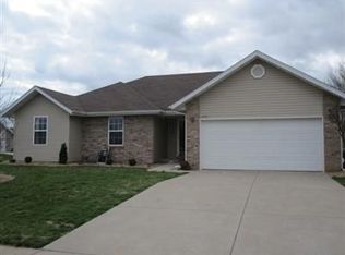 2541 S Jonathan Ave, Springfield, MO 65807