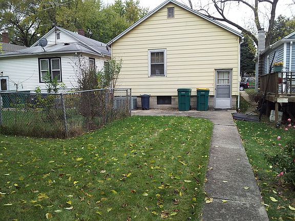 2nd image of 828 N Cora St