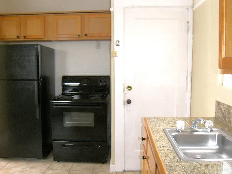 1414 N Garfield Ave #3 — Photo 5