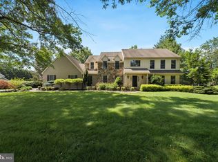 1007 Regimental Dr, West Chester, PA 19382