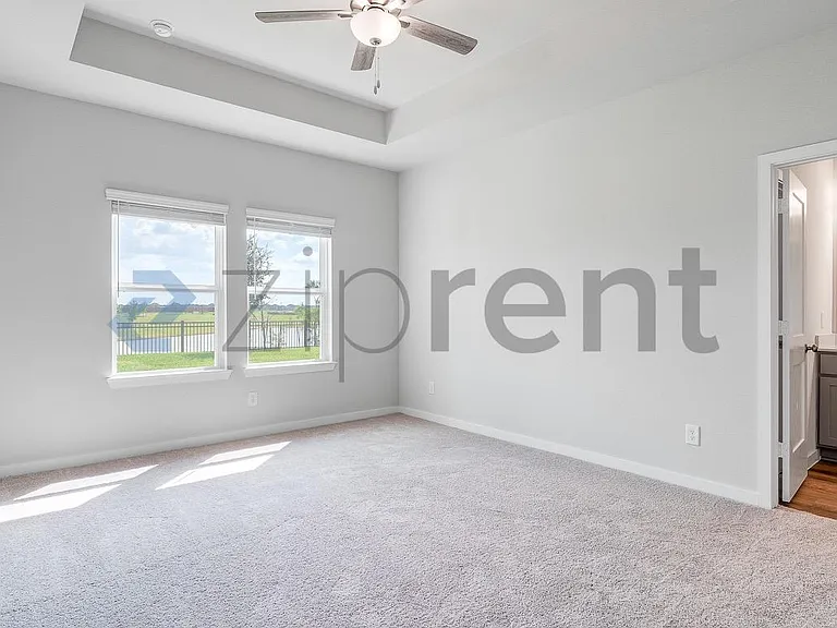 27327 Blue Pool Dr #27327 — Photo 18