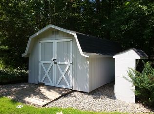 7880 S Riverside Dr, Aurora, OH 44202