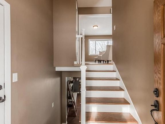 3rd image of 2618 Fairlawn Dr