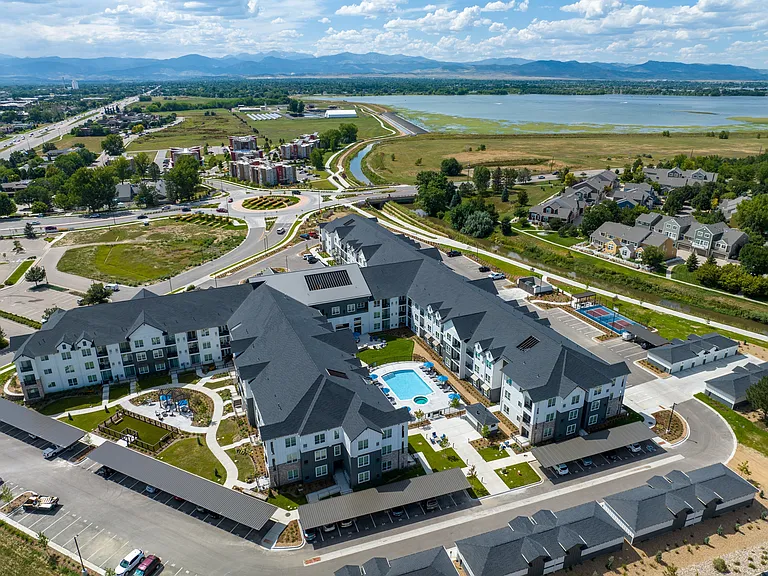 Avenida at Centerra - 55+ Active Adult Apartment Homes — Photo 30