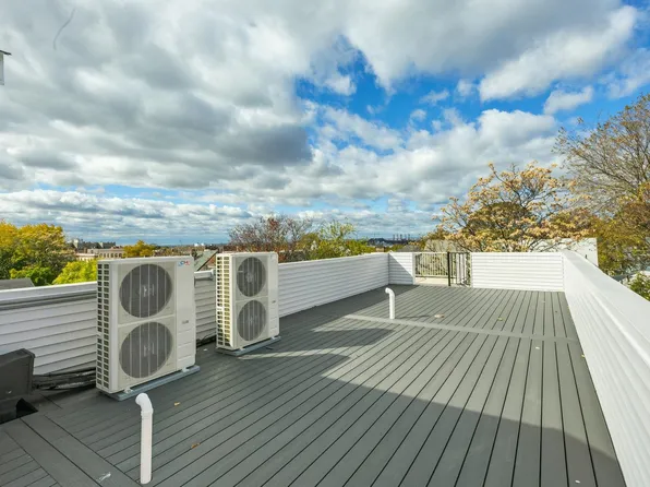 77 Van Reypen Street image 16 of 23