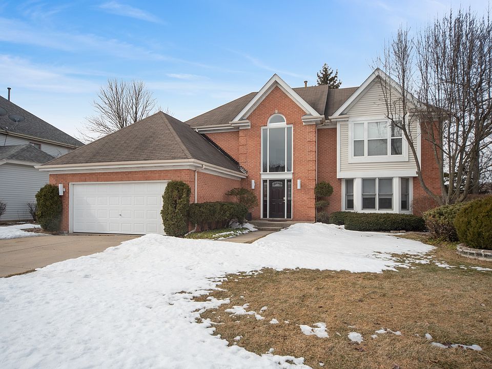 1st image of 2880 Roslyn Ln E