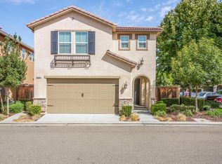 1421 Mosaic Way, Clovis, CA 93619