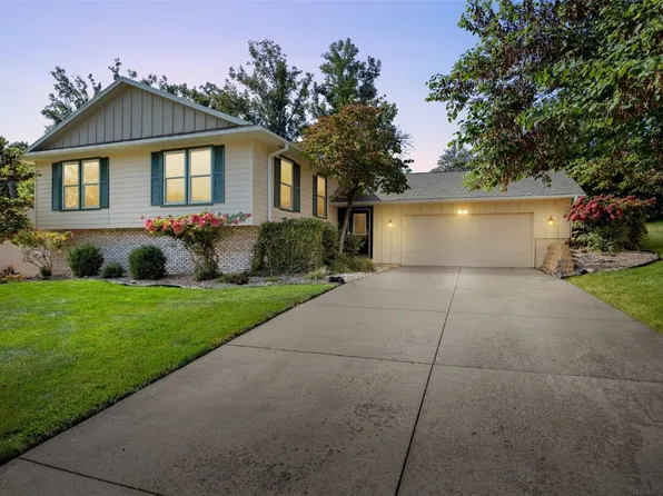 5201 Broadlawn Dr SE, Cedar Rapids, IA 52403