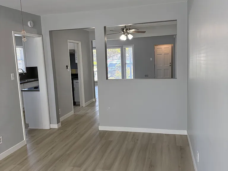 2386 Woods Ave — Photo 7
