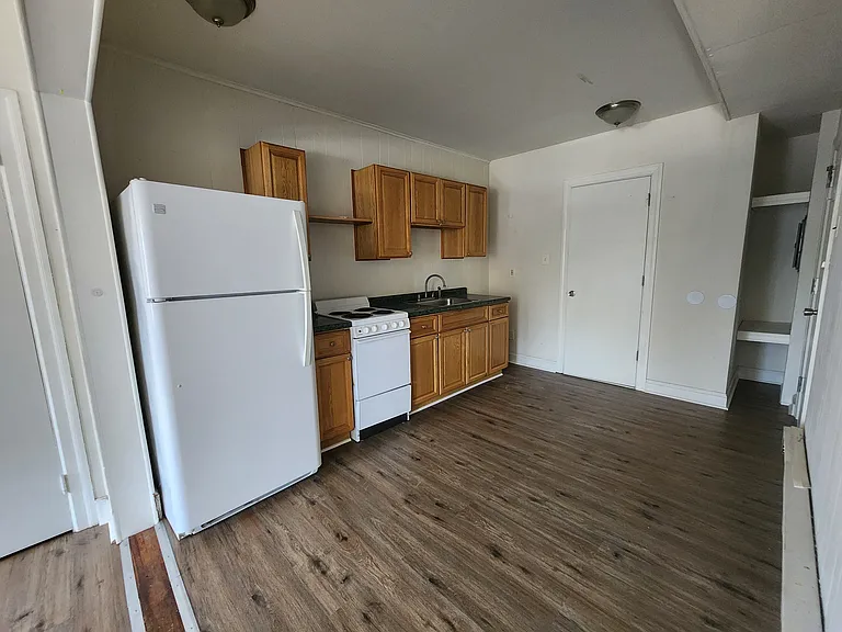 2303-fairmount-ave-3-7