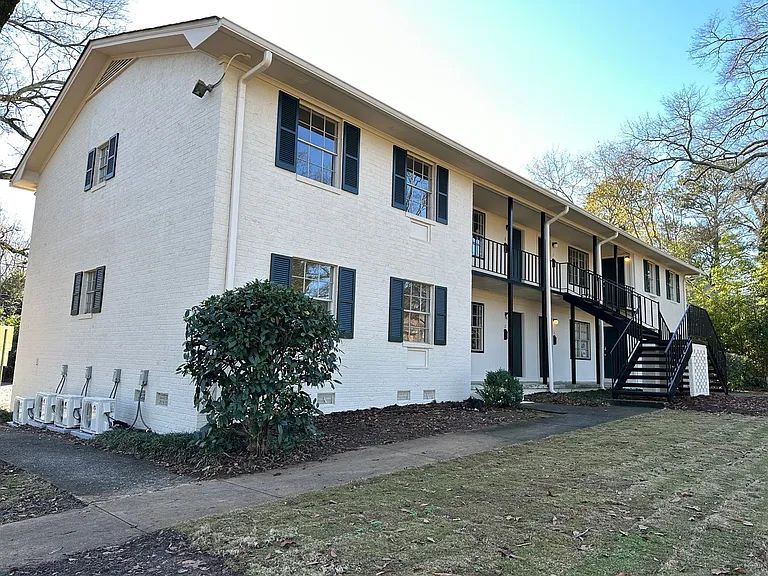 635 Oglethorpe Ave — Photo 10