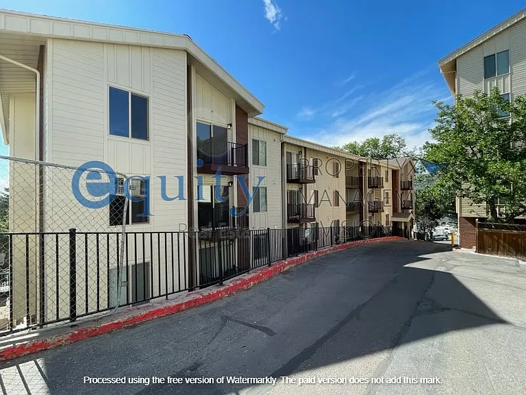 1032 E 400 S #303B — Photo 21