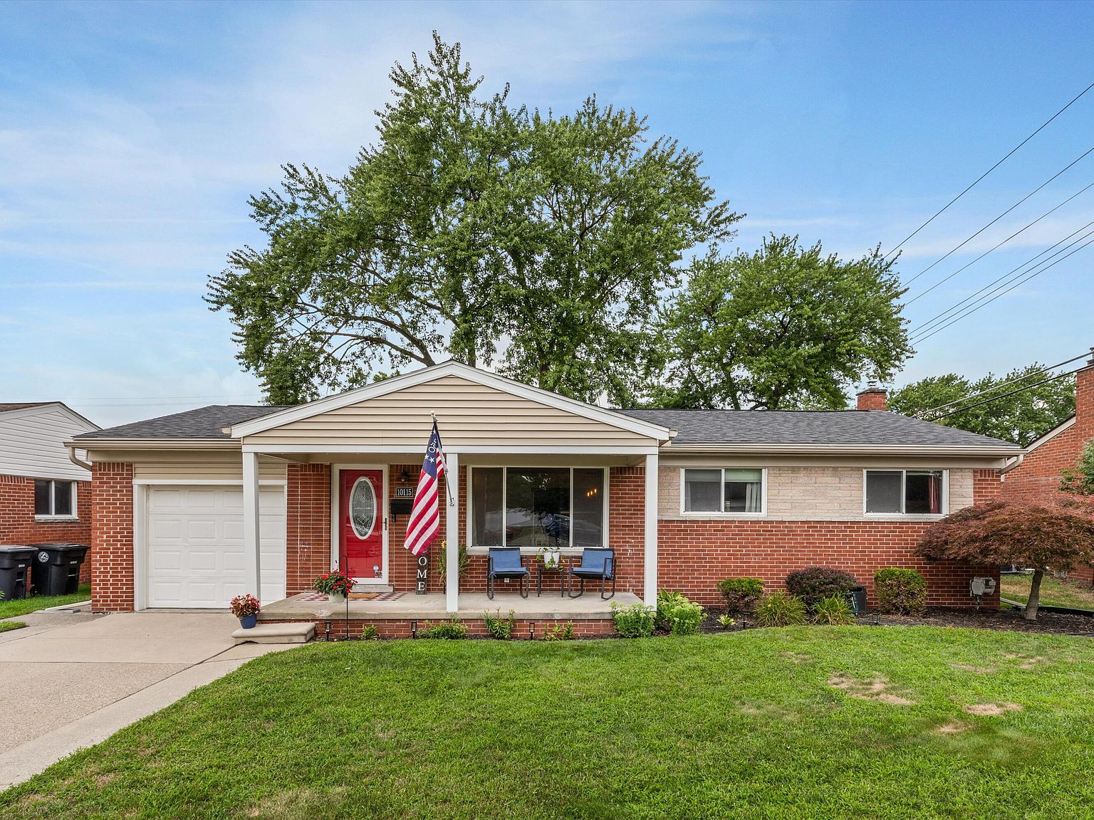 10115 Bassett St, Livonia, MI 48150