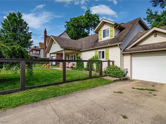 3rd image of 277 Beechwood Blvd