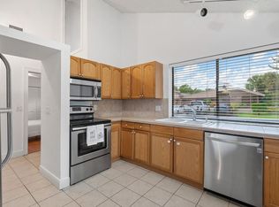 166 Sparrow Dr APT 6A, Royal Palm Beach, FL 33411