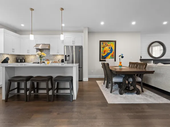 34121 George Ferguson Way #9, Abbotsford, BC V2S 0K4