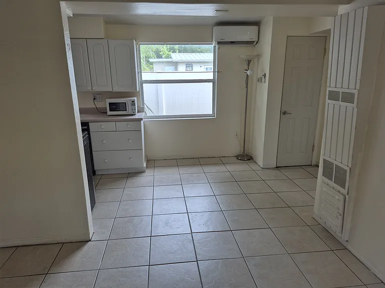 7100 58th St N #A — Photo 9