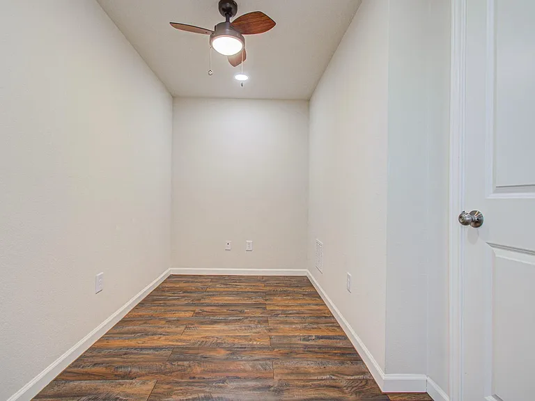 26831 Marble Lakes Dr — Photo 46