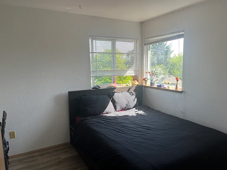 5616 15th Ave NE #401 — Photo 3