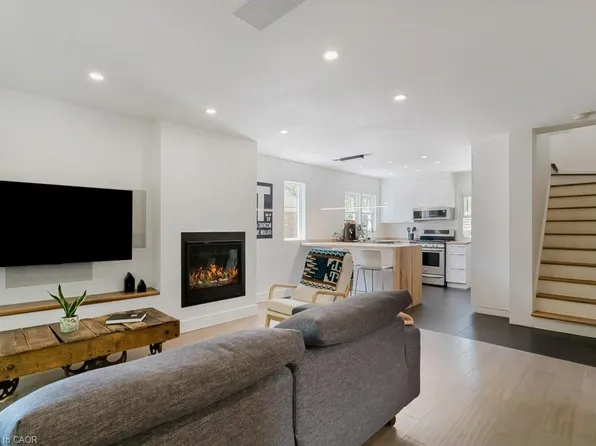 20 Ramore St, Cambridge, ON N1S 2P8