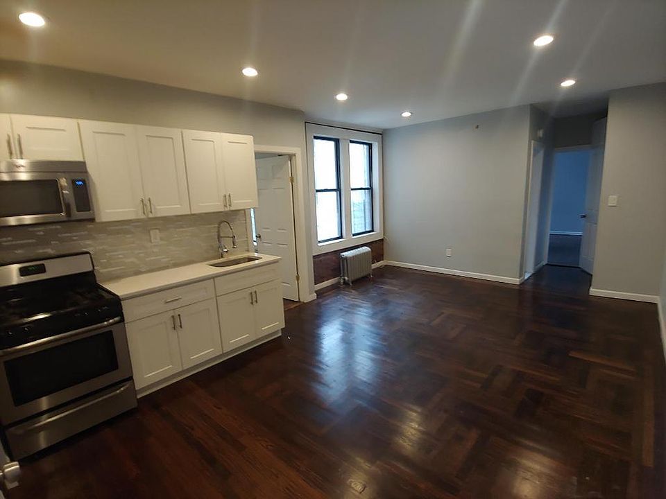 1st image of 2401 Davidson Ave #3FF