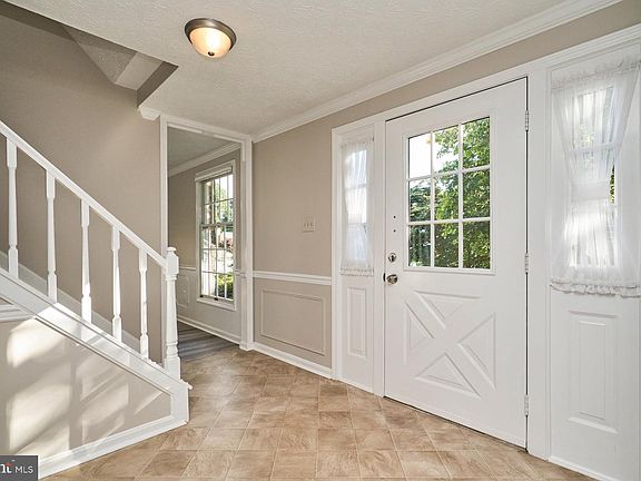 4th image of 8452 Brass Knob Ct