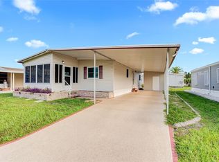 29 S Easter Island Cir, Englewood, FL 34223