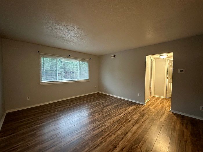 1st image of 525 N Arlington St #B6