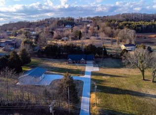 546 Highway 139, Dandridge, TN 37725