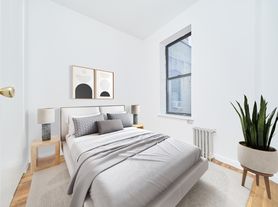 66 W 109th St