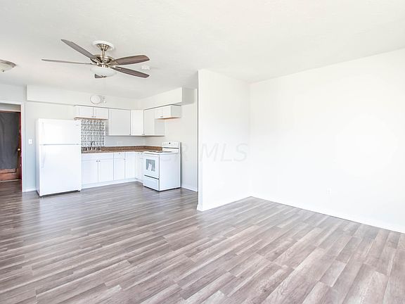 5th image of 105 Shady Ave